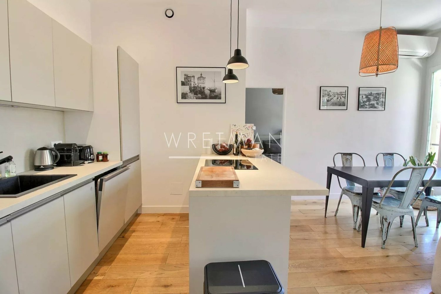 Property photo in Port