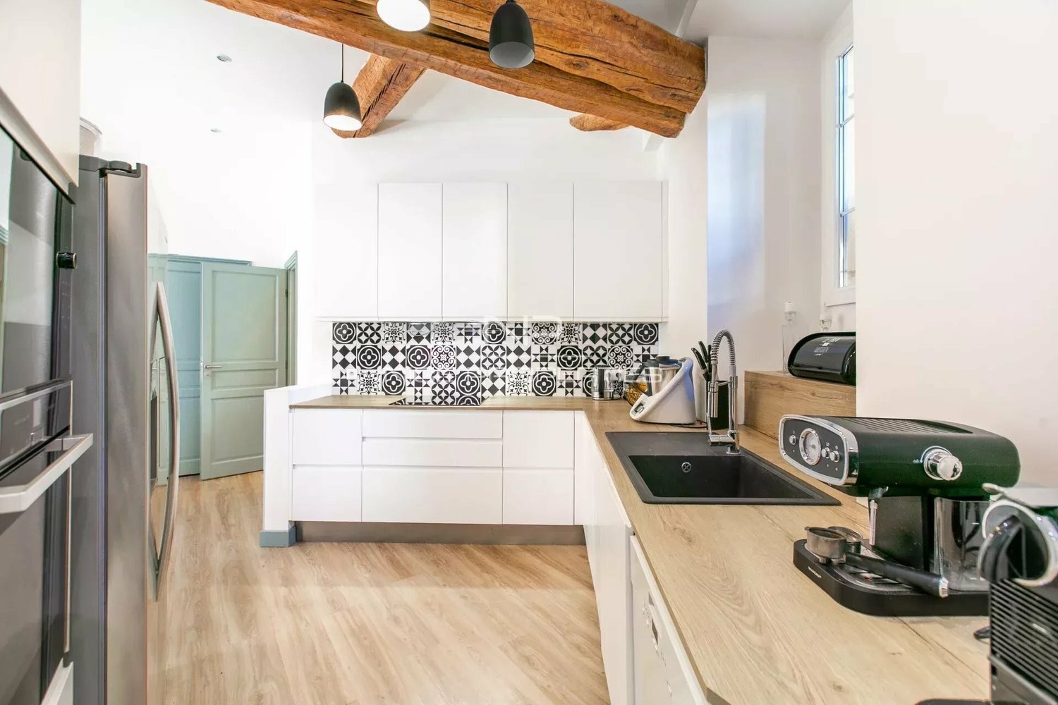 Property photo in Port