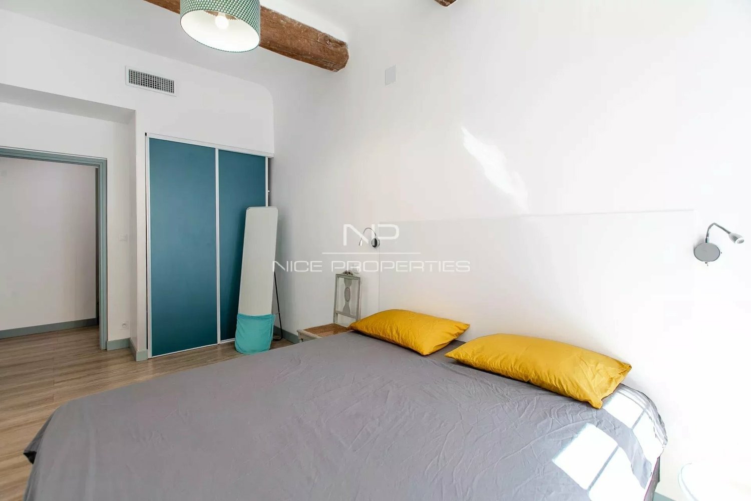 Property photo in Port