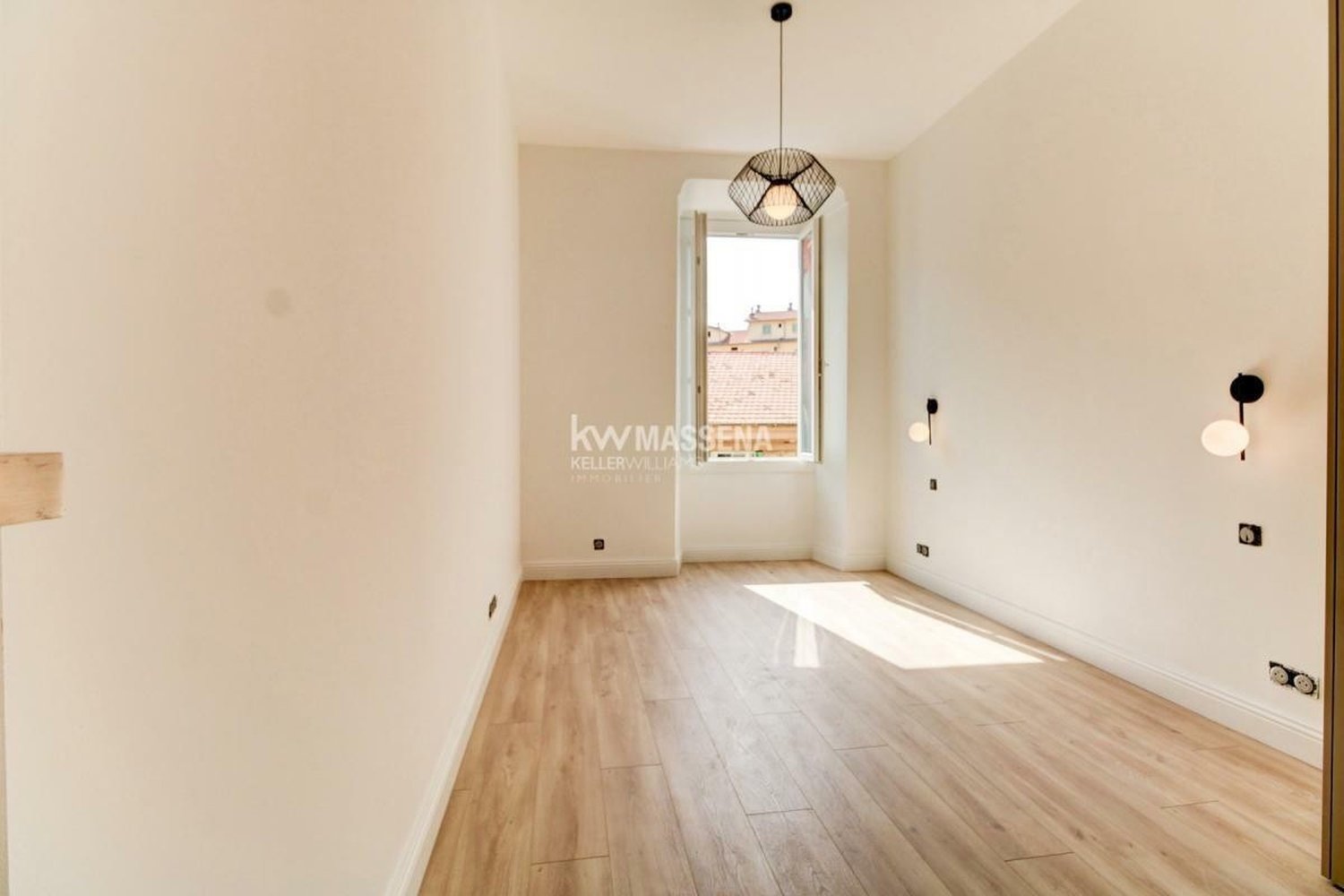 Property photo in Port