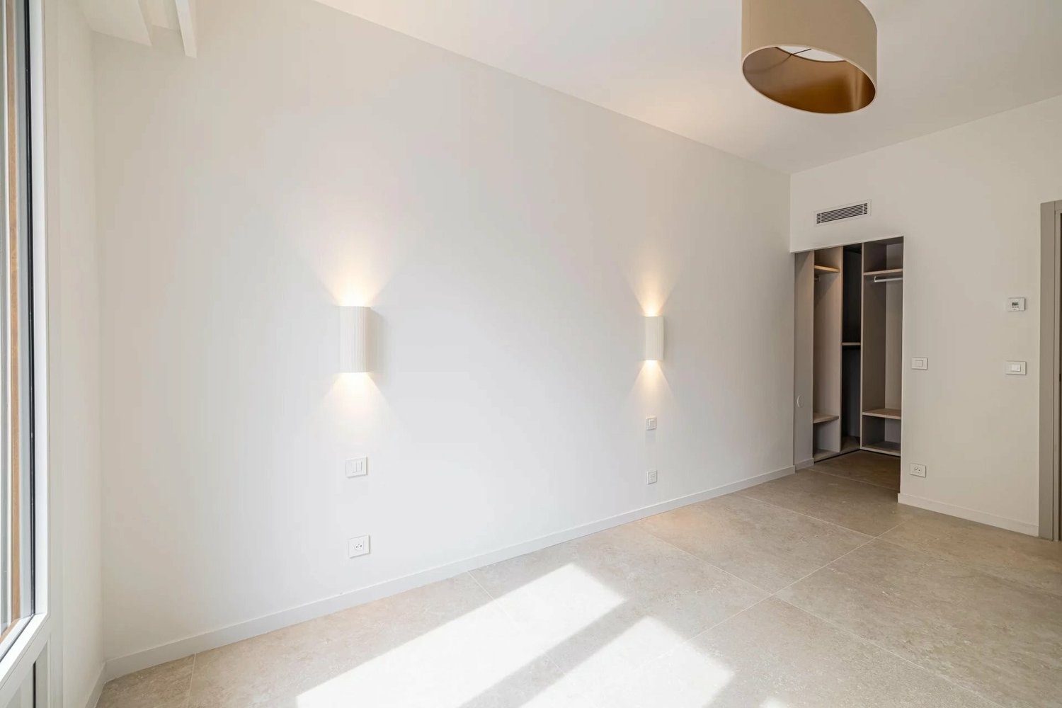 Property photo in Port