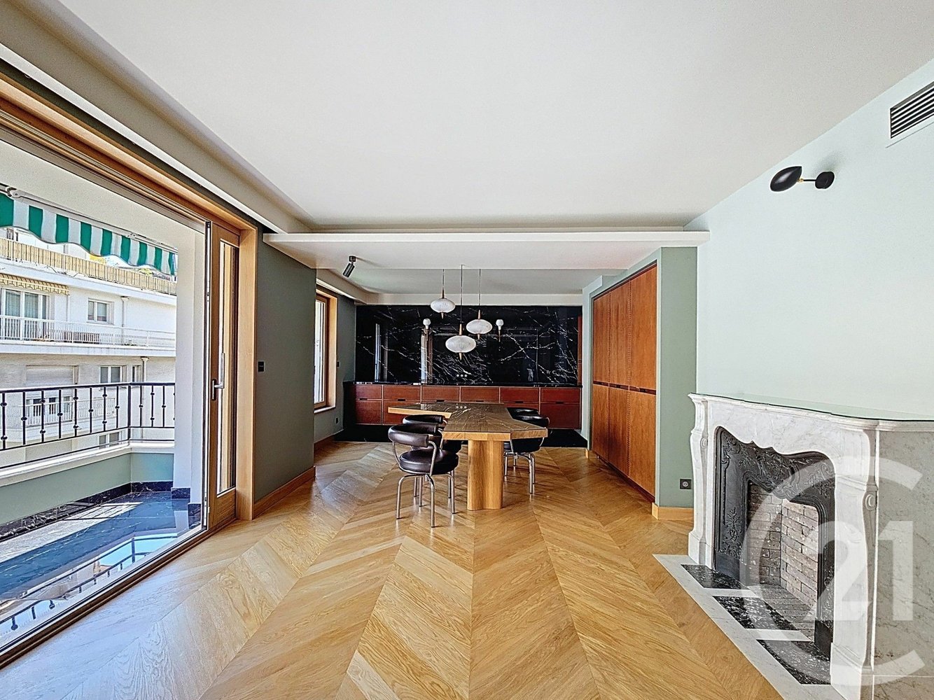 Property photo in Carre d'Argent