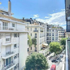 Property in Carre d'Argent