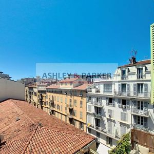 Property in Carre d'Argent