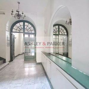 Property in Carre d'Argent