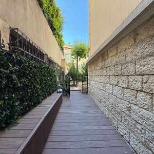 Property in Carre d'Argent