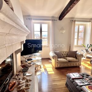 Property in Carre d'Argent