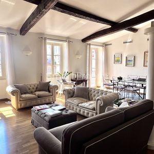 Property in Carre d'Argent
