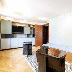 Property in Carre d'Argent