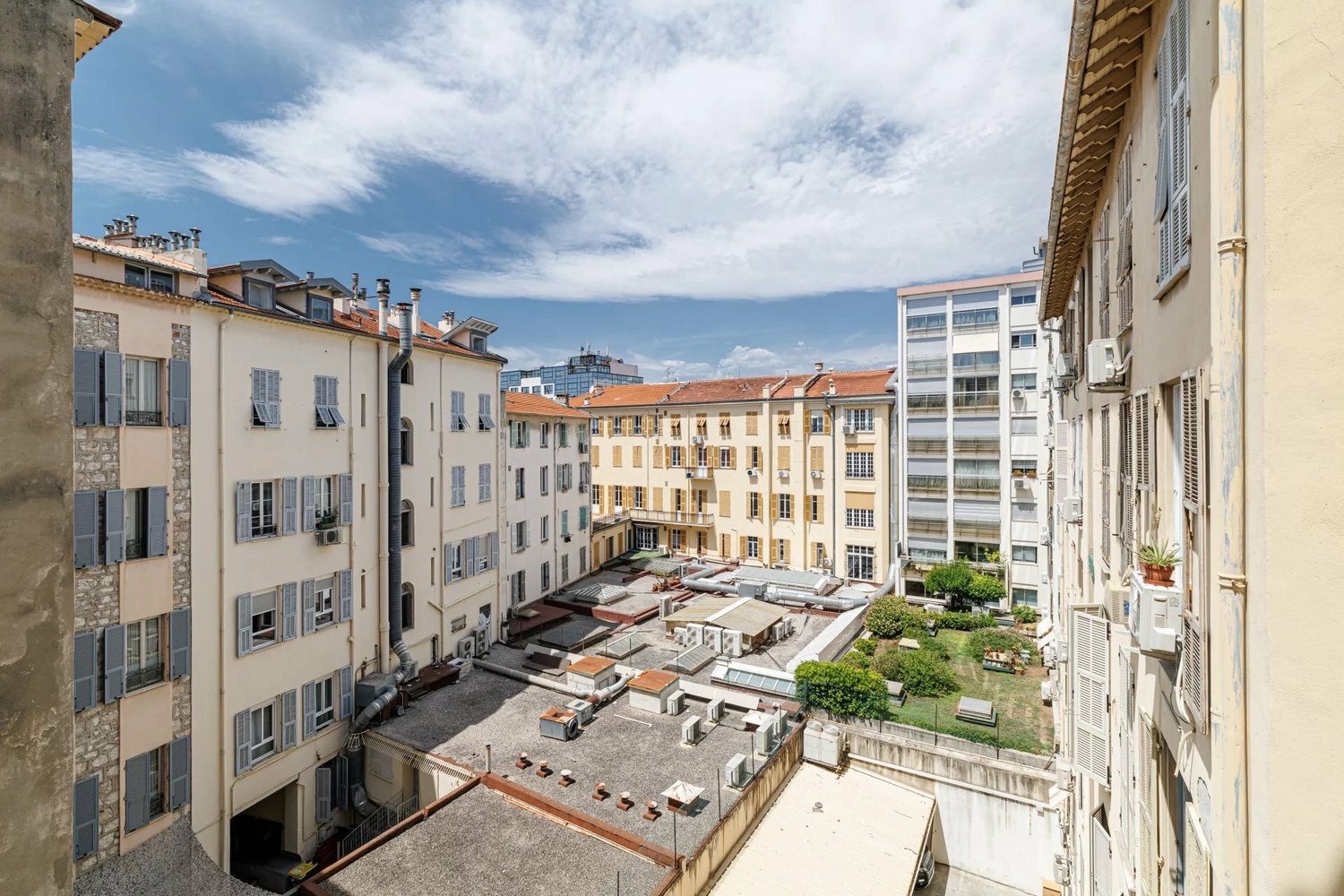 Property photo in Carre d'Argent