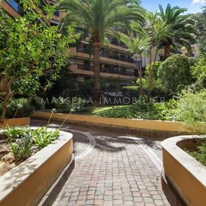 Property in Carre d'Argent