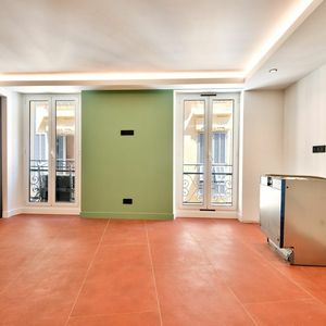 Property in Carre d'Argent