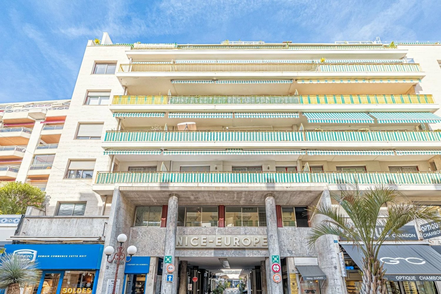 Property photo in Carre d'Argent