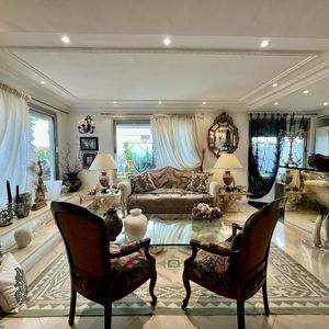 Property in Carre d'Argent