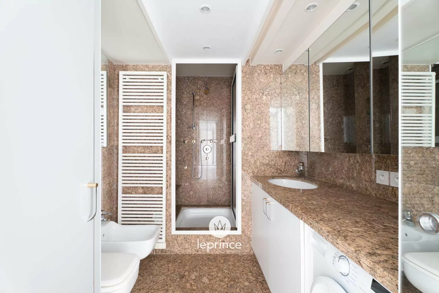 Property photo in Carre d'Argent