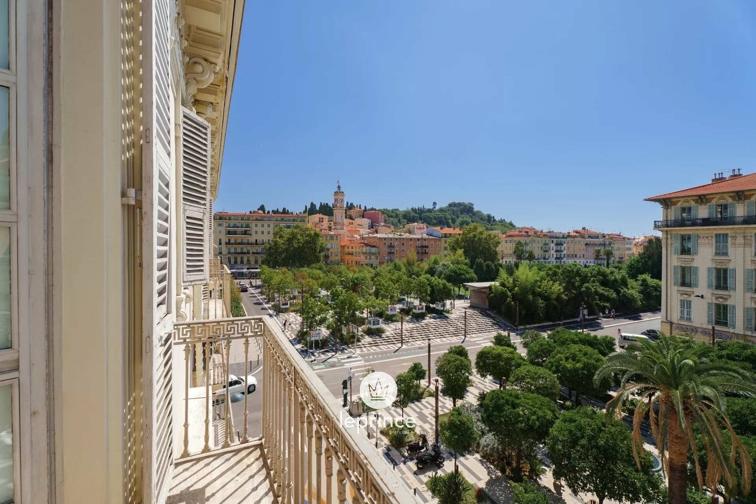 Property photo in Carre d'Argent