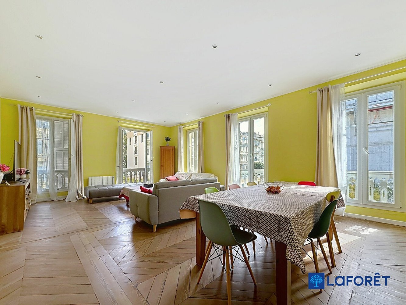 Property photo in Carre d'Argent