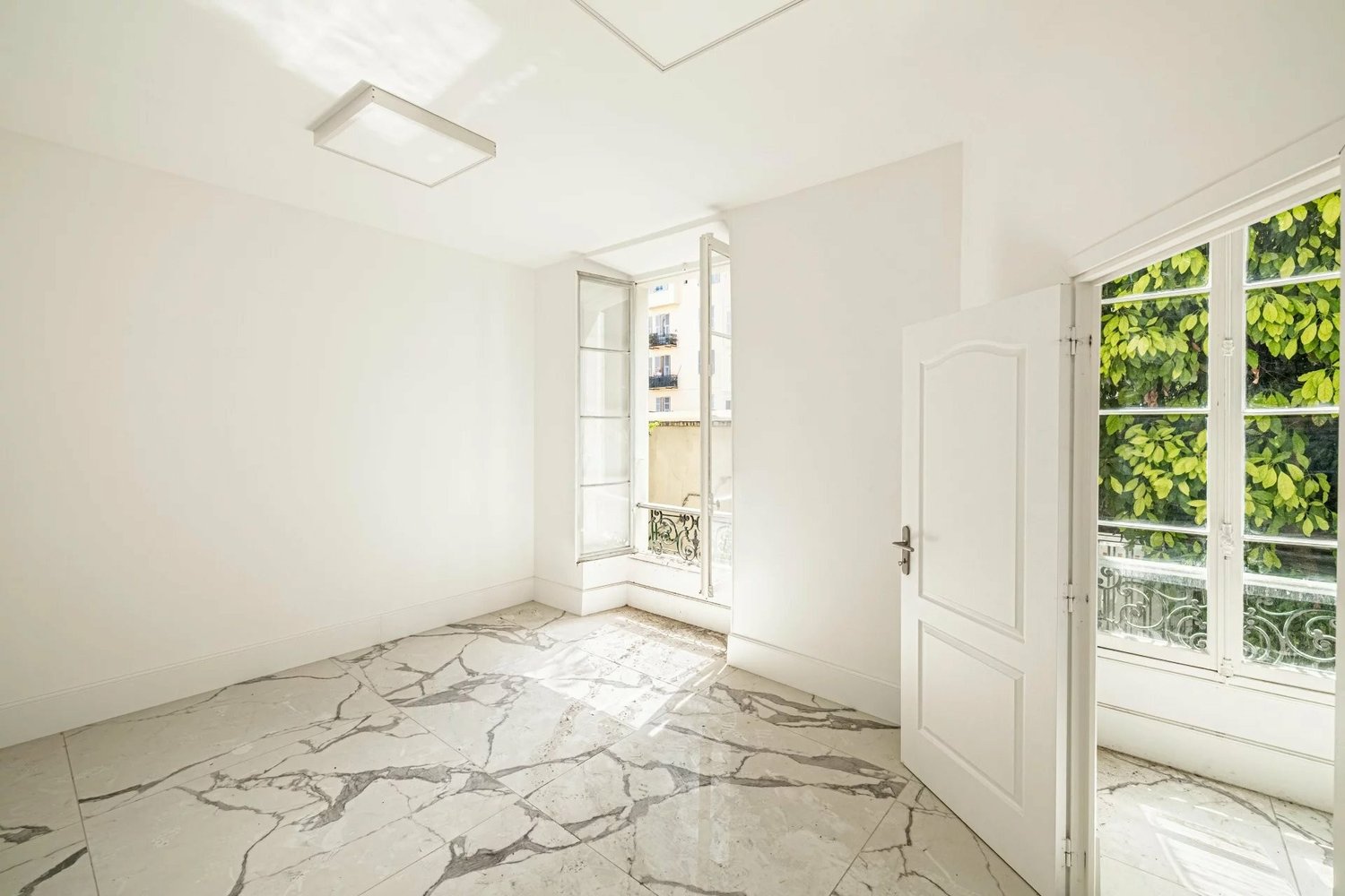 Property photo in Carre d'Argent