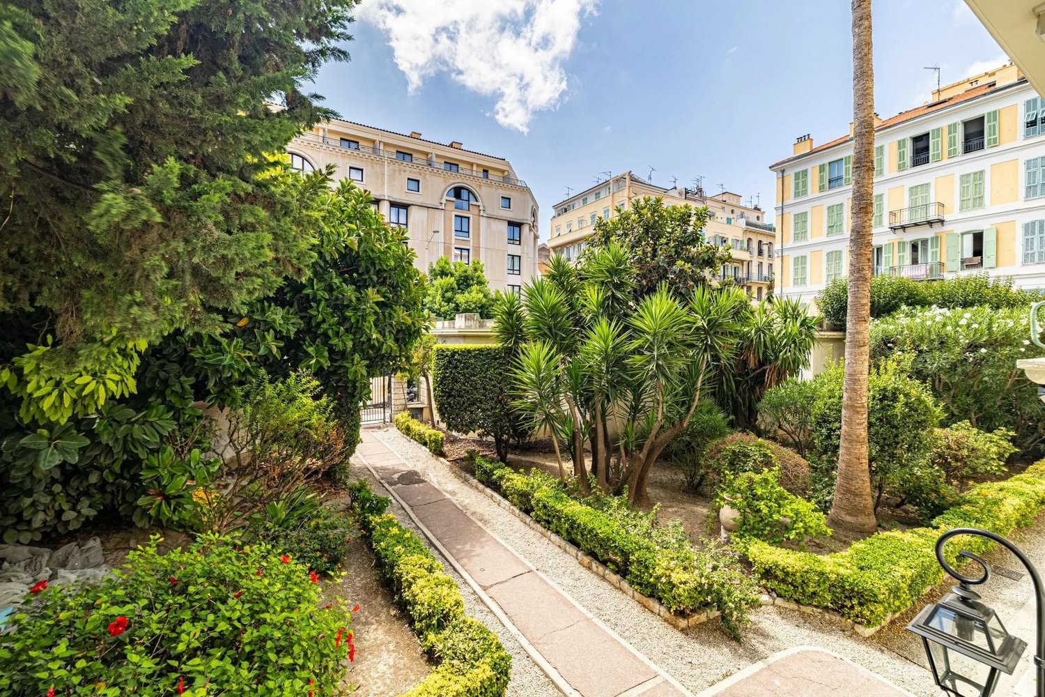 Property photo in Carre d'Argent