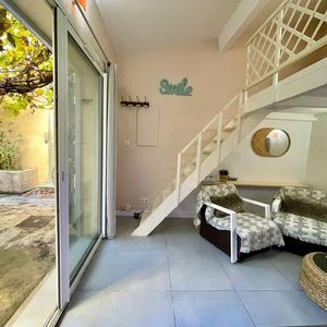 Property in Carre d'Or