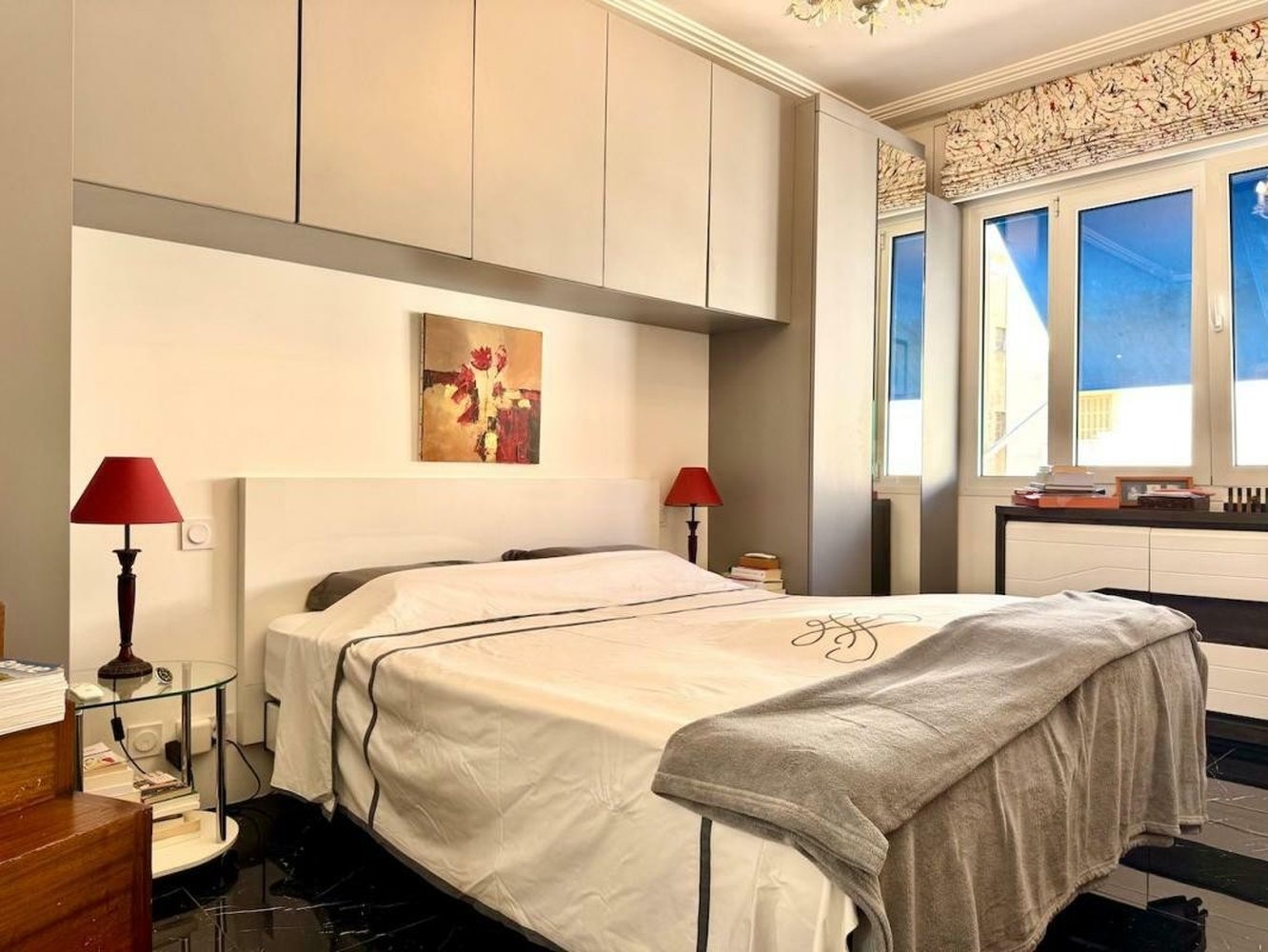 Property photo in Carre d'Or