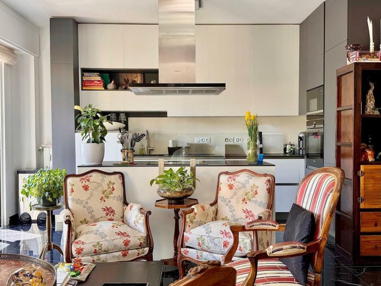 Property photo in Carre d'Or