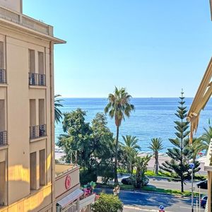 Property in Carre d'Or