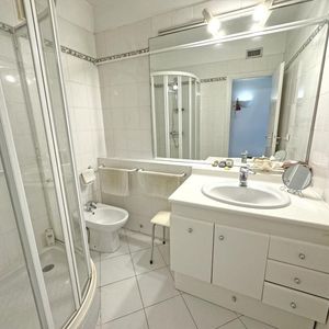 Property in Carre d'Or