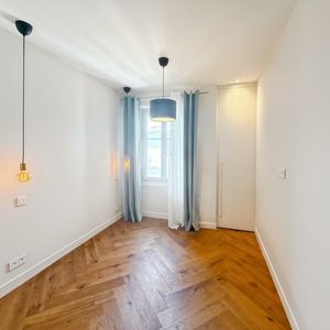 Property in Carre d'Or