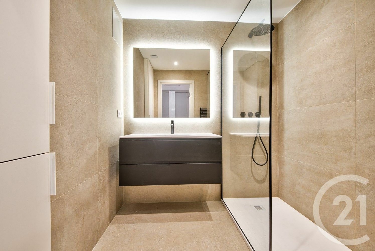 Property photo in Carre d'Or