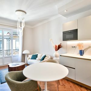 Property in Carre d'Or