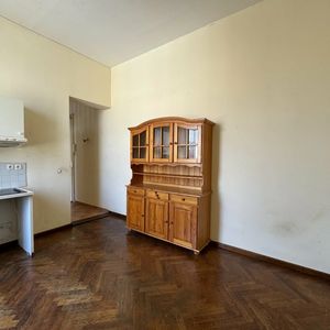 Property in Carre d'Or