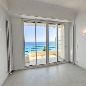 Property in Carre d'Or