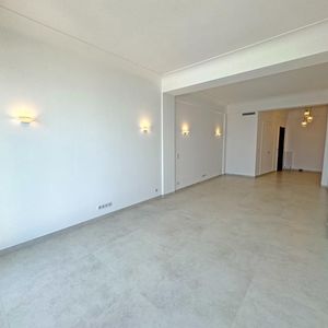 Property in Carre d'Or