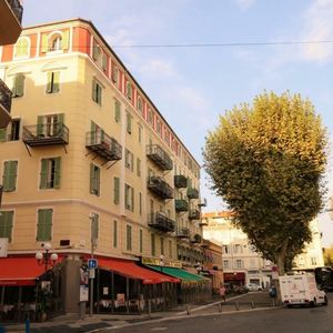 Property in Carre d'Or