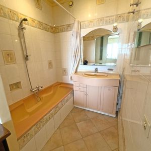 Property in Carre d'Or