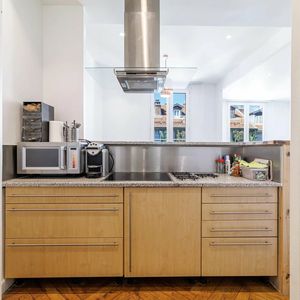 Property in Carre d'Or