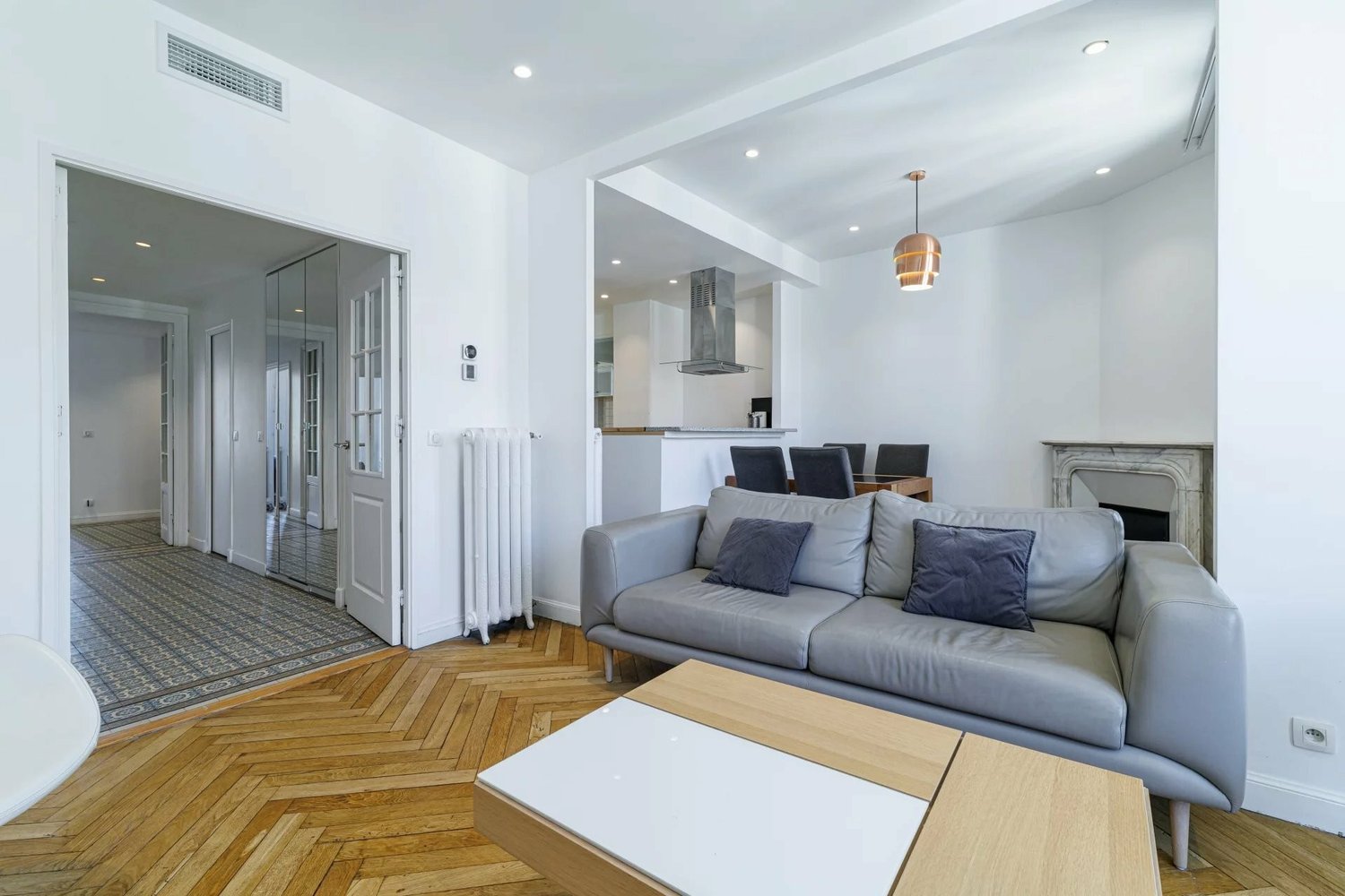 Property photo in Carre d'Or