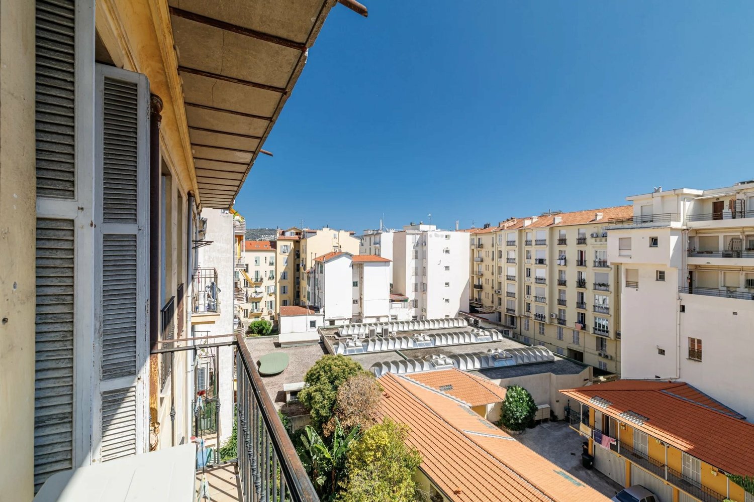 Property photo in Carre d'Or