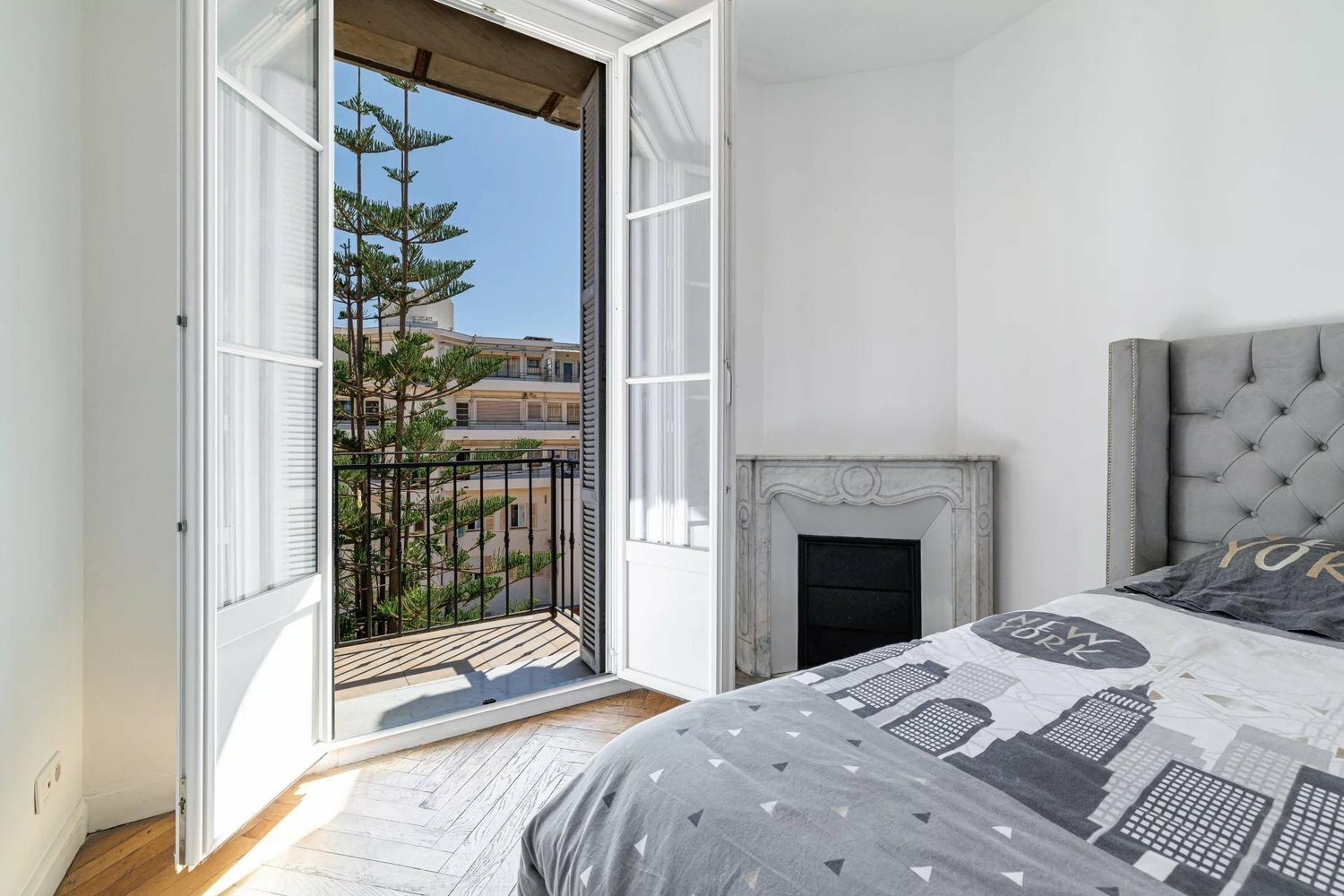 Property photo in Carre d'Or