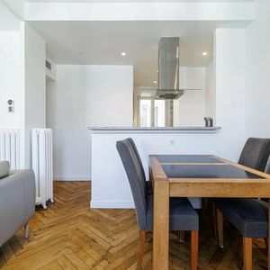 Property in Carre d'Or