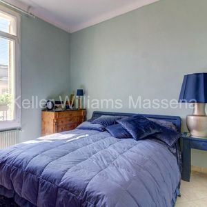 Property in Carre d'Or