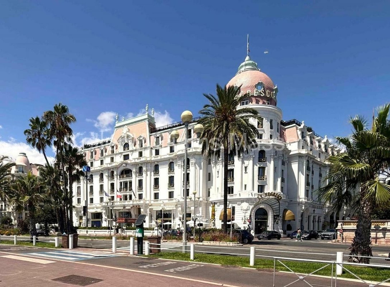 Property photo in Carre d'Or