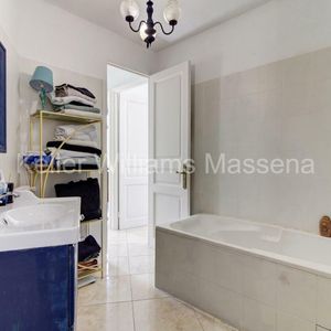 Property in Carre d'Or