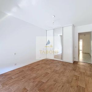 Property in Musicians Quarter