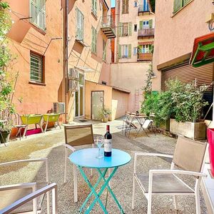 Property in Musicians Quarter