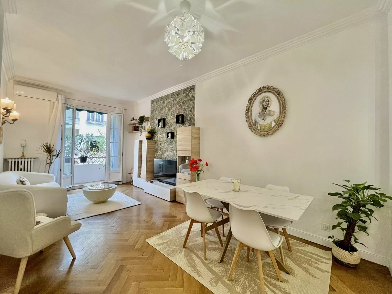 Property photo in Musicians Quarter