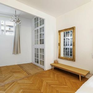 Property in Carre d'Or