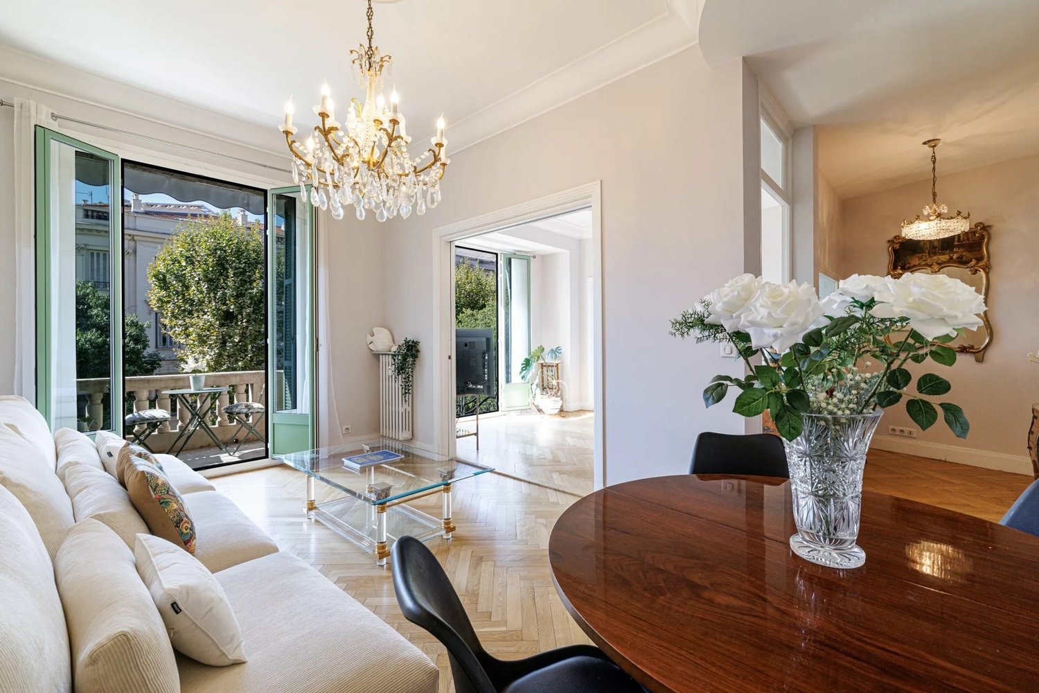 Property photo in Carre d'Or