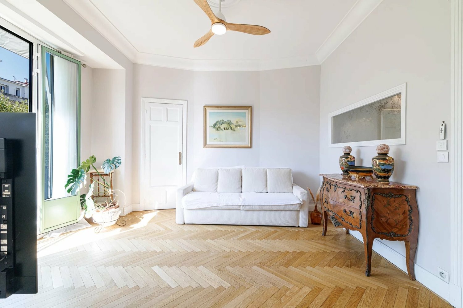 Property photo in Carre d'Or